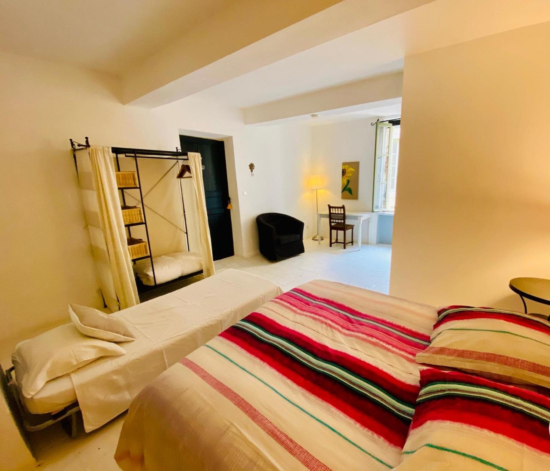 Les Chambres De La Villa Eugenie Lézignan-Corbières المظهر الخارجي الصورة